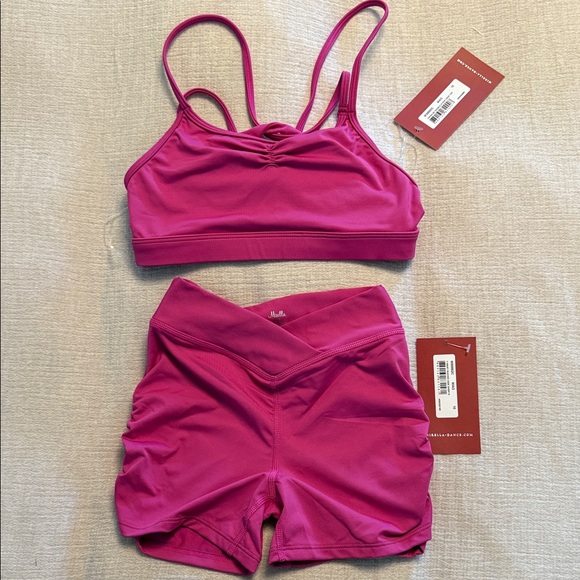 Girl’s Two-Piece Pink Dance Set - Picture 1 of 1